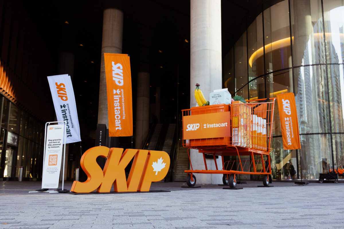 Skip photo