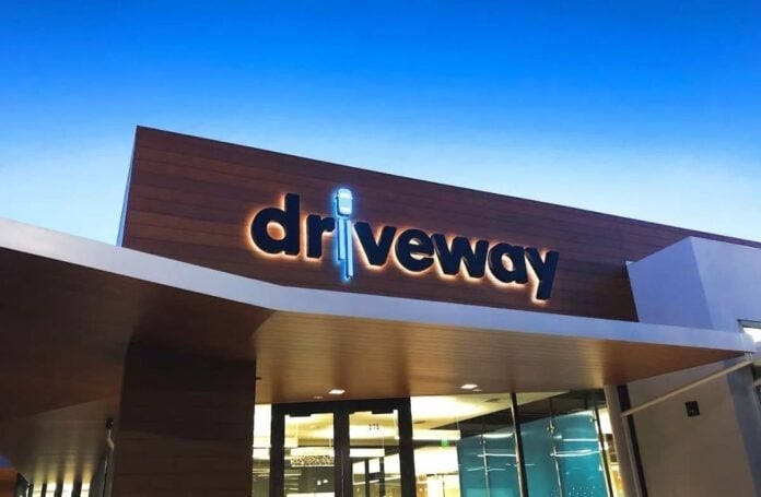 LithiaDriveway
